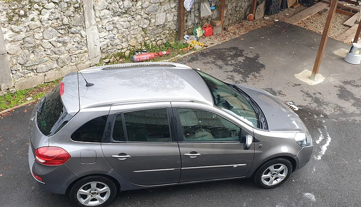 location-RENAULT-Barraux-roadstr