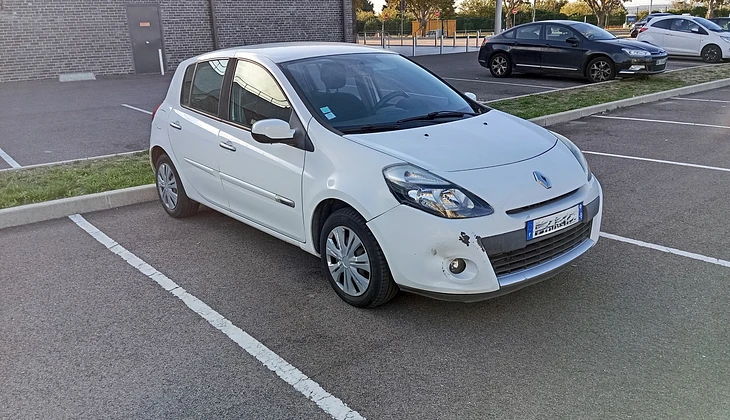 location-RENAULT-Chanteloup-les-Vignes-roadstr