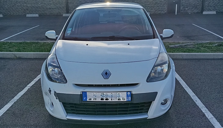 location-RENAULT-Chanteloup-les-Vignes-roadstr