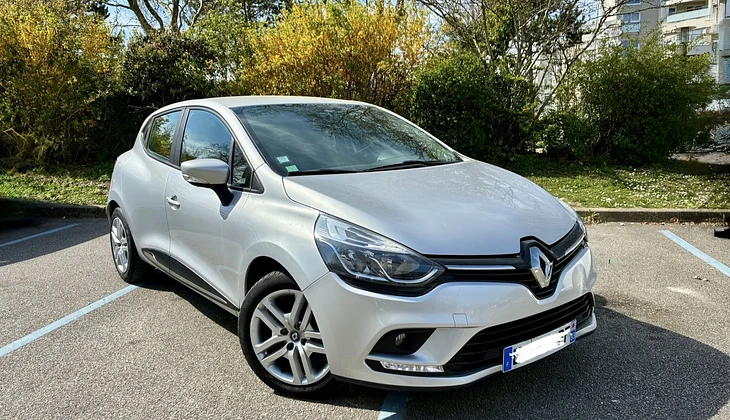 location-RENAULT-Plaisir-roadstr