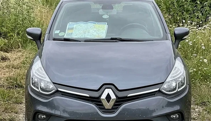 location-RENAULT-Cachan-roadstr