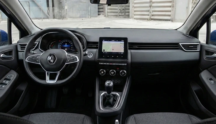 location-RENAULT-Saint-Ouen-l'Aumône-roadstr