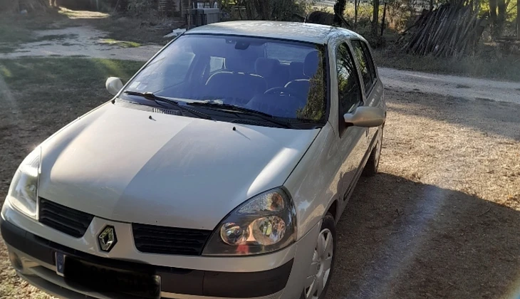 location-RENAULT-Bias-roadstr
