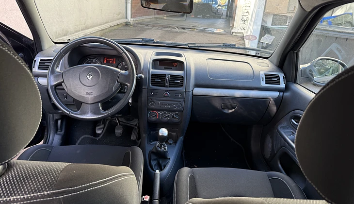 location-RENAULT-Créteil-roadstr