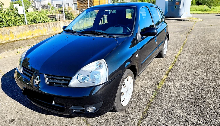 location-RENAULT-Vichy-roadstr