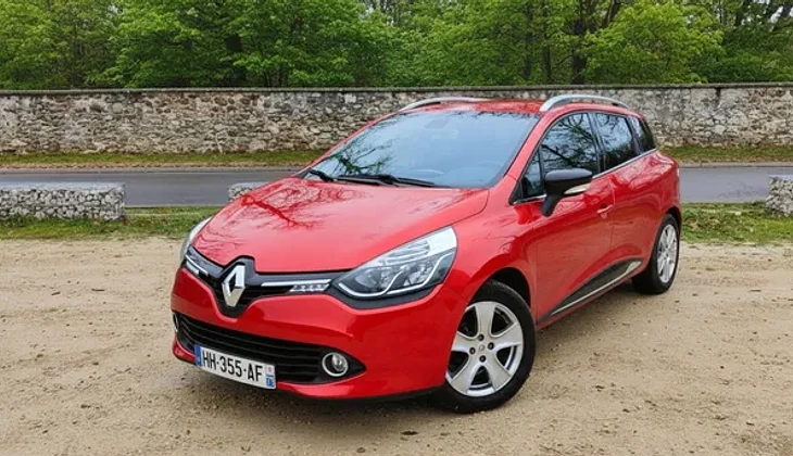location-RENAULT-Melun-roadstr