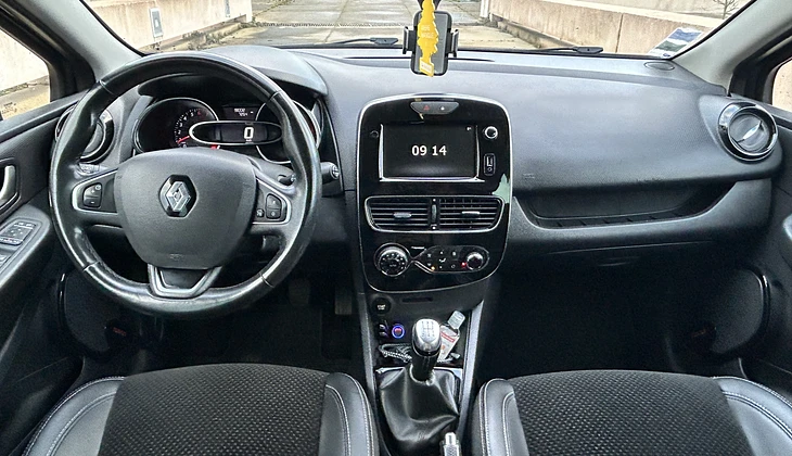 location-RENAULT-Nantes-roadstr