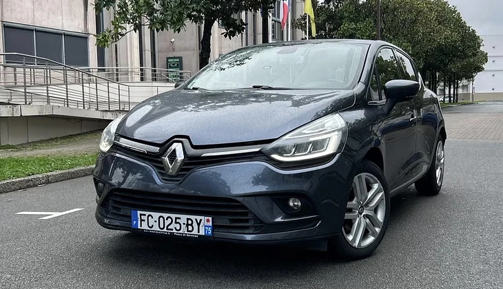 location-RENAULT-Nantes-roadstr