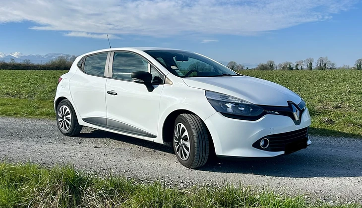 location-RENAULT-Pau-roadstr