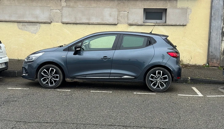 location-RENAULT-Valence-roadstr