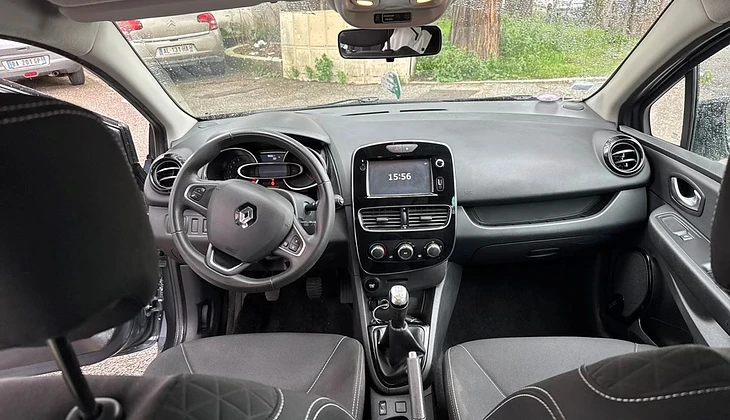 location-RENAULT-Valence-roadstr
