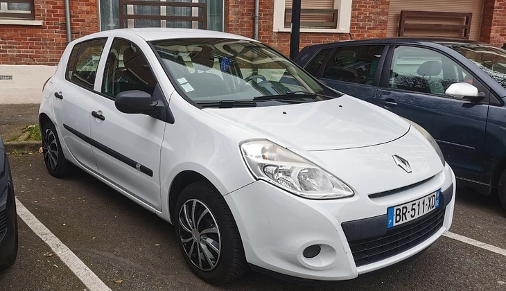 location-RENAULT-Lille-roadstr