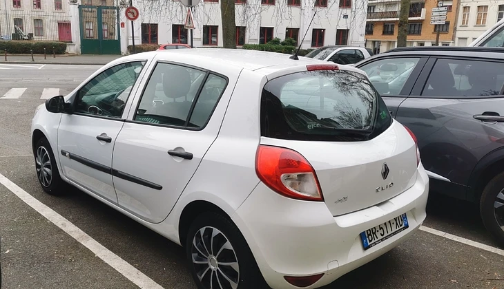 location-RENAULT-Lille-roadstr