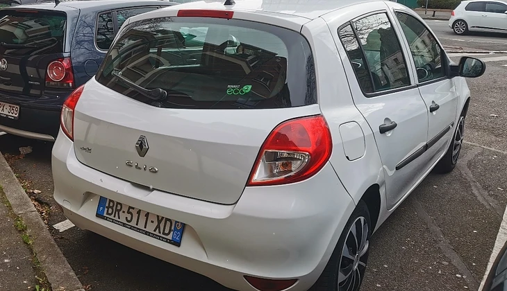 location-RENAULT-Lille-roadstr