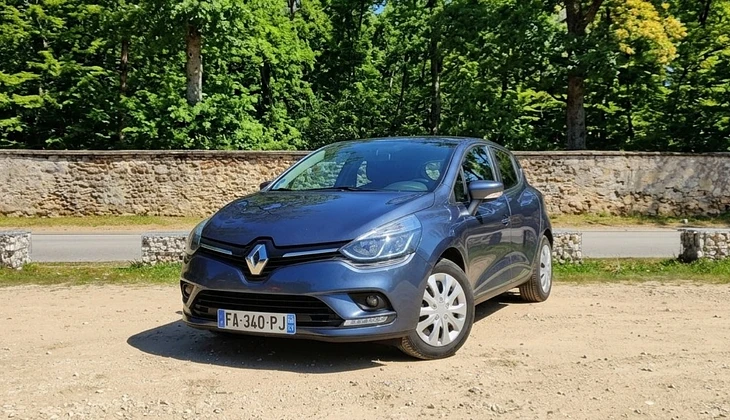 location-RENAULT-Melun-roadstr