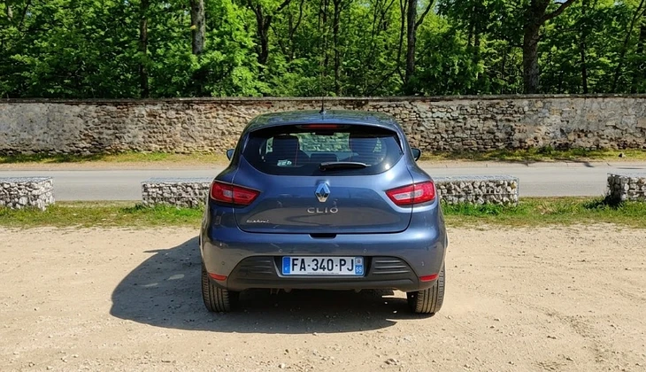 location-RENAULT-Melun-roadstr