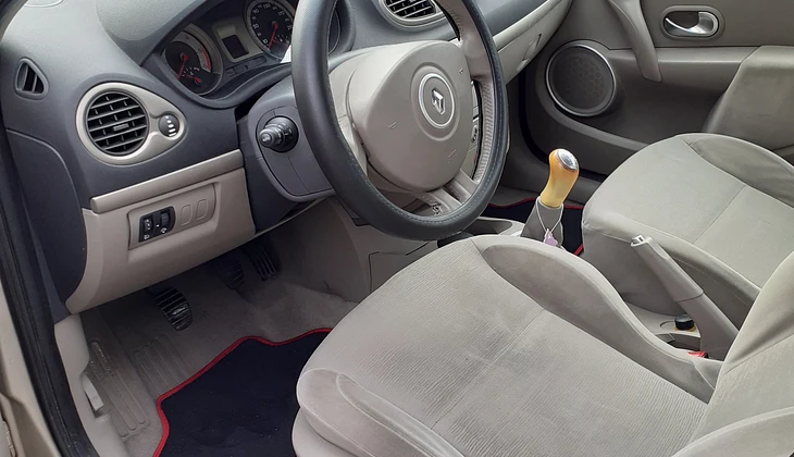 location-RENAULT-Montpellier-roadstr
