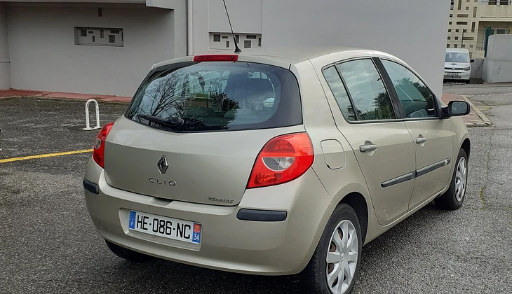 location-RENAULT-Montpellier-roadstr