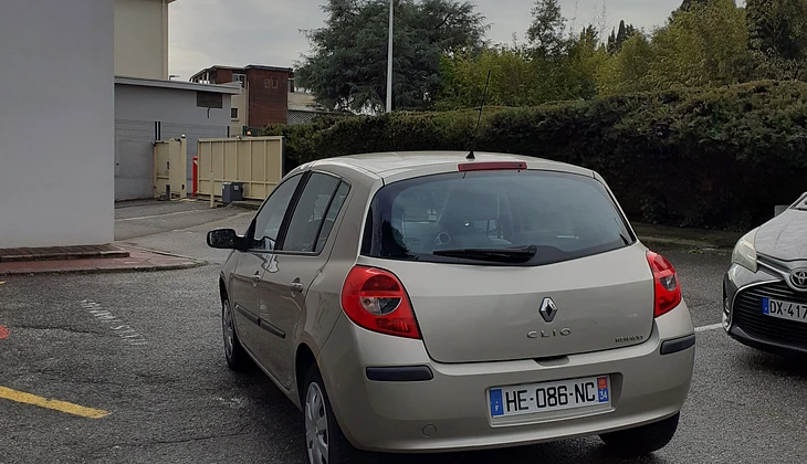 location-RENAULT-Montpellier-roadstr