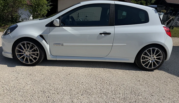 location-RENAULT-Sillingy-roadstr