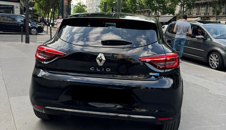 location-RENAULT-Aubervilliers-roadstr