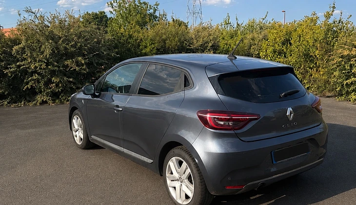 location-RENAULT-Bourges-roadstr