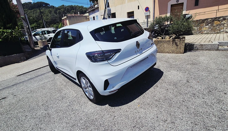 location-RENAULT-Nice-roadstr