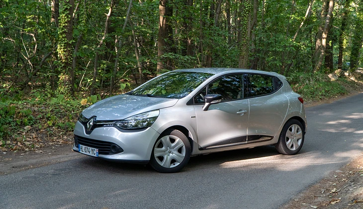 location-RENAULT-Athis-Mons-roadstr