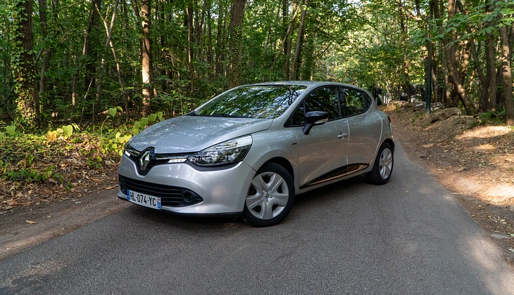 location-RENAULT-Athis-Mons-roadstr