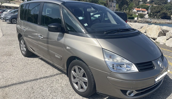 location-RENAULT-La Seyne-sur-Mer-roadstr