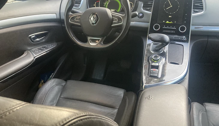 location-RENAULT-Sausset-les-Pins-roadstr