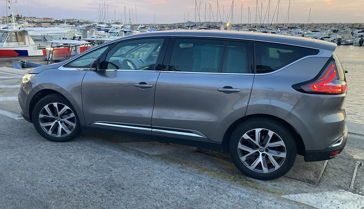 location-RENAULT-Sausset-les-Pins-roadstr
