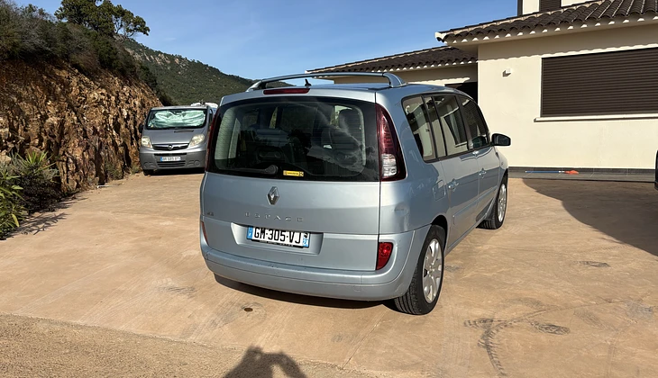 location-RENAULT-Conca-roadstr
