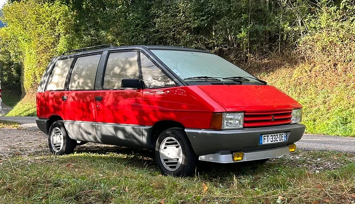 location-RENAULT-Coublevie-roadstr