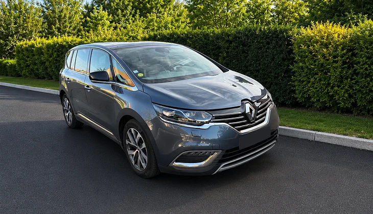 location-RENAULT-Lyon-roadstr