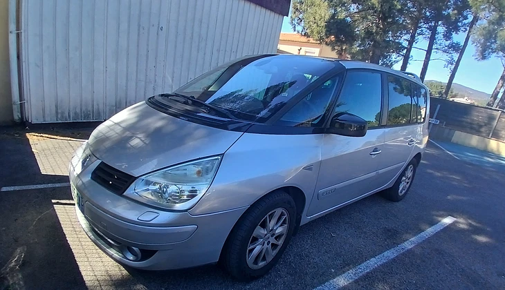 location-RENAULT-Maureillas-las-Illas-roadstr