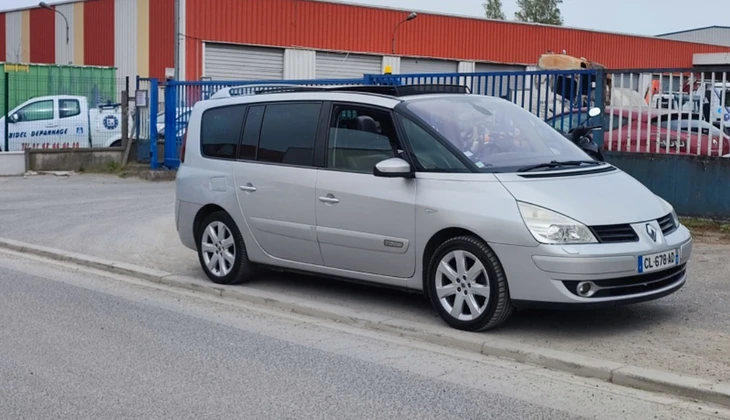 location-RENAULT-Roissy-en-Brie-roadstr