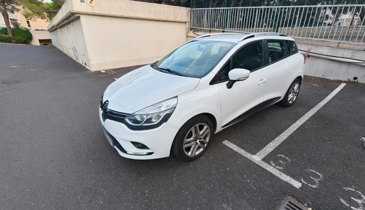 location-RENAULT-Montpellier-roadstr