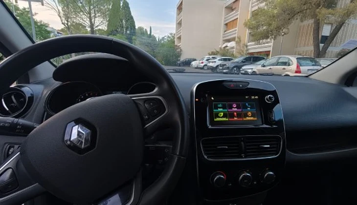 location-RENAULT-Montpellier-roadstr
