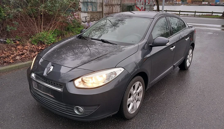 location-RENAULT-Lille-roadstr