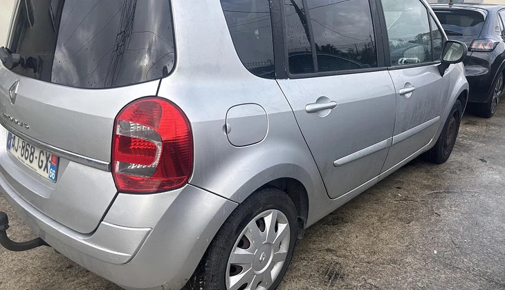 location-RENAULT-Bordeaux-roadstr