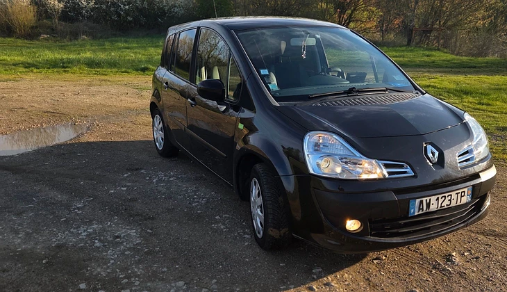location-RENAULT-Quetigny-roadstr