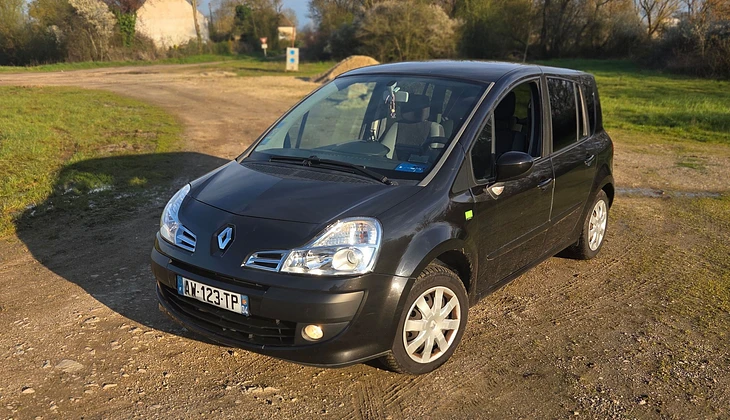 location-RENAULT-Quetigny-roadstr