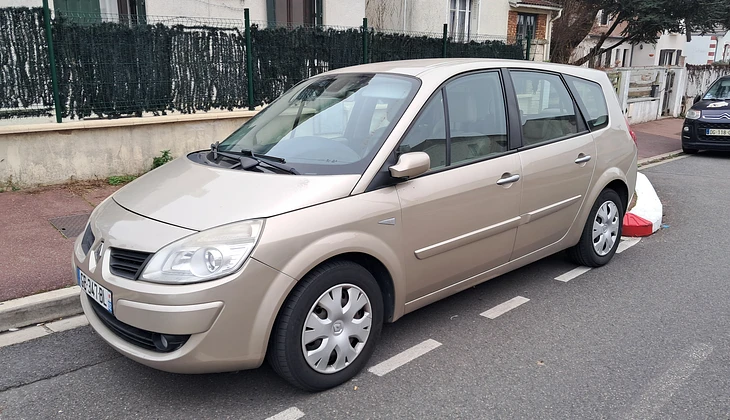 location-RENAULT-Antony-roadstr