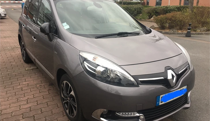 location-RENAULT-Évry-Courcouronnes-roadstr