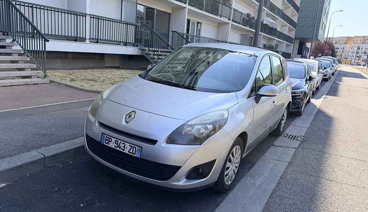 location-RENAULT-Évry-Courcouronnes-roadstr