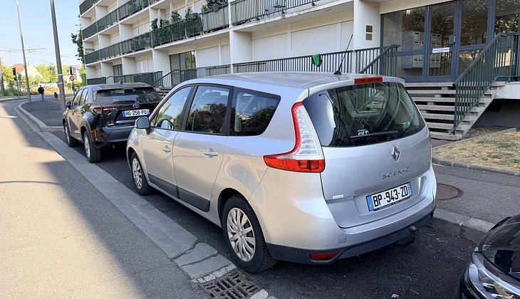 location-RENAULT-Évry-Courcouronnes-roadstr