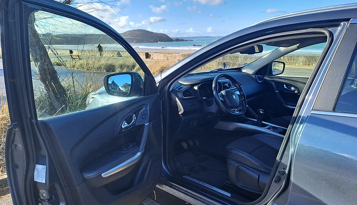 location-RENAULT-Miniac-Morvan-roadstr