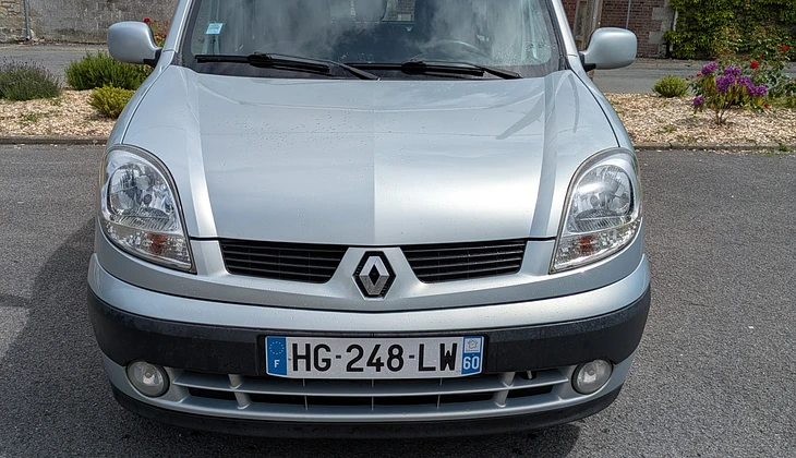 location-RENAULT-Hémévillers-roadstr