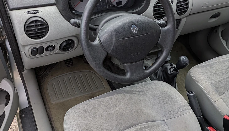 location-RENAULT-Hémévillers-roadstr